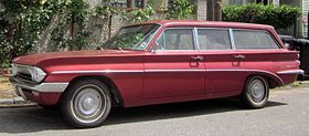 1961 Oldsmobile F-85 DeLuxe Station Wagon.jpg